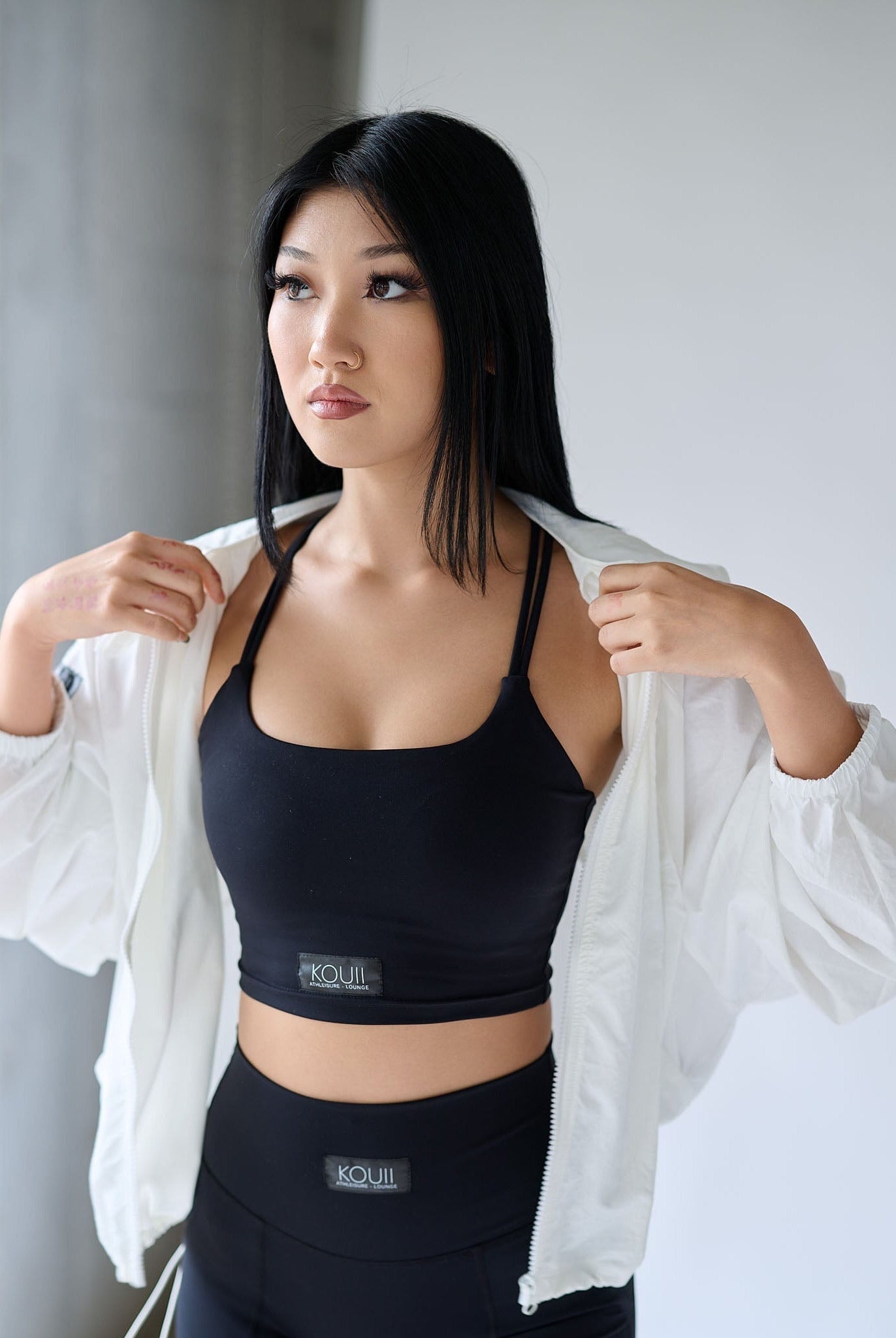 Íla Satíq Bra - KOUII