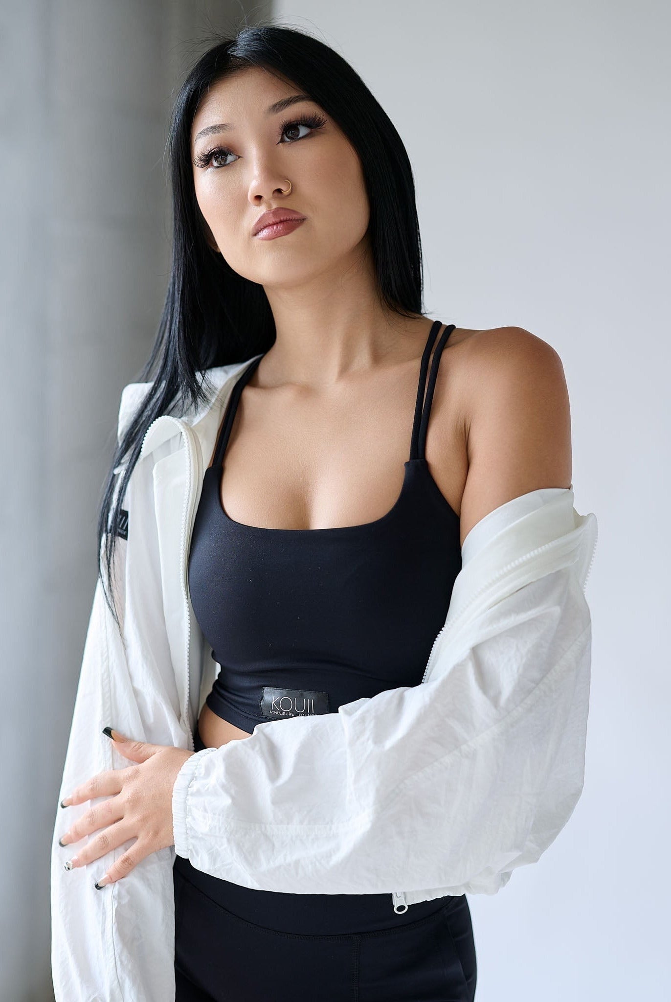 Íla Satíq Bra - KOUII