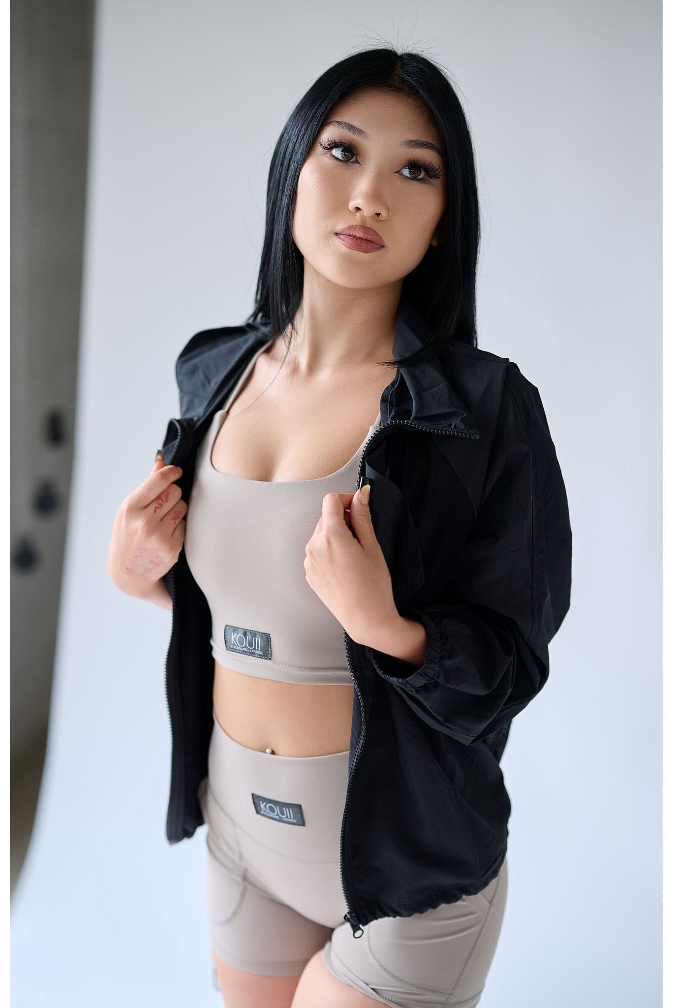 La' Vea Satíq Bra - KOUII