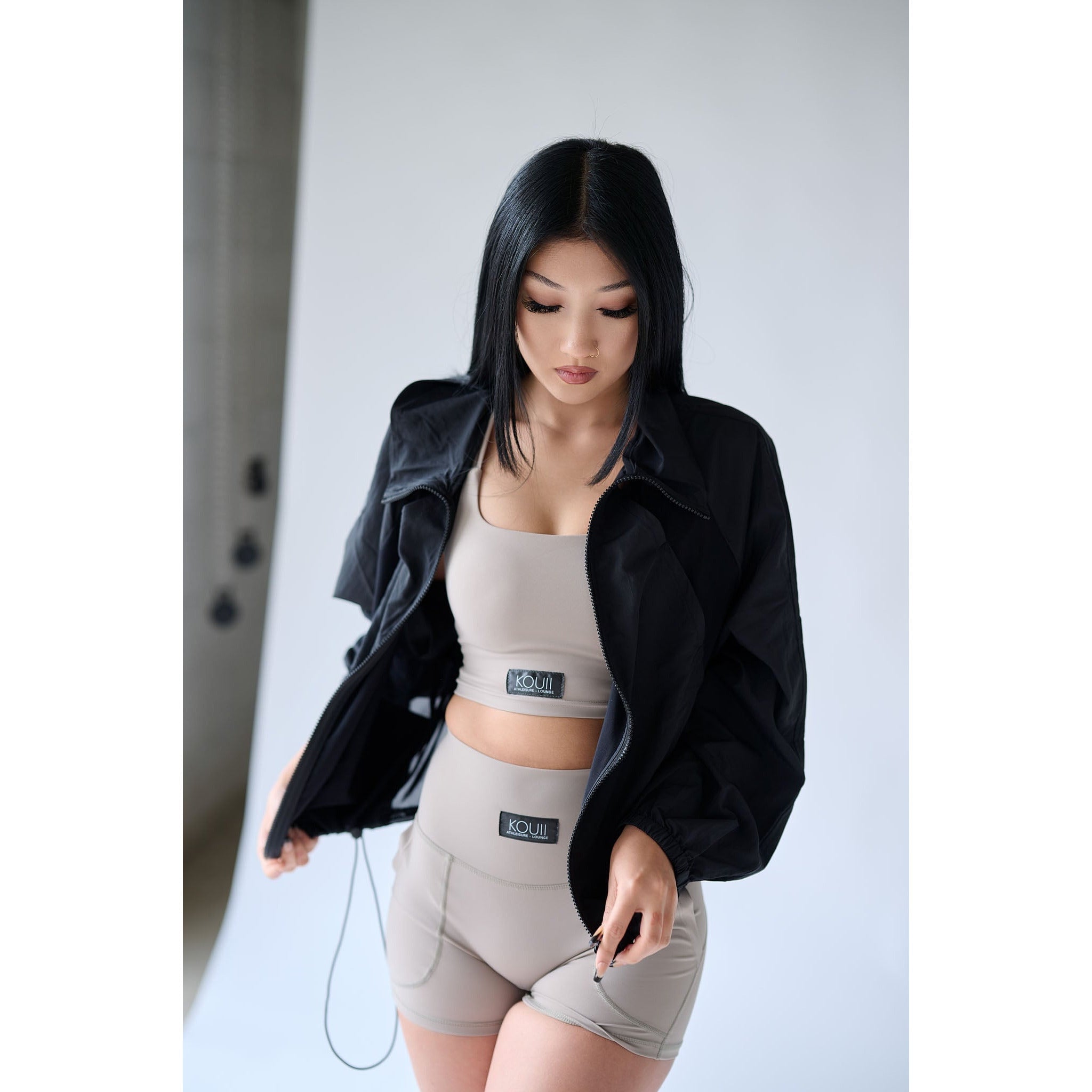 La' Vea Satíq Bra - KOUII