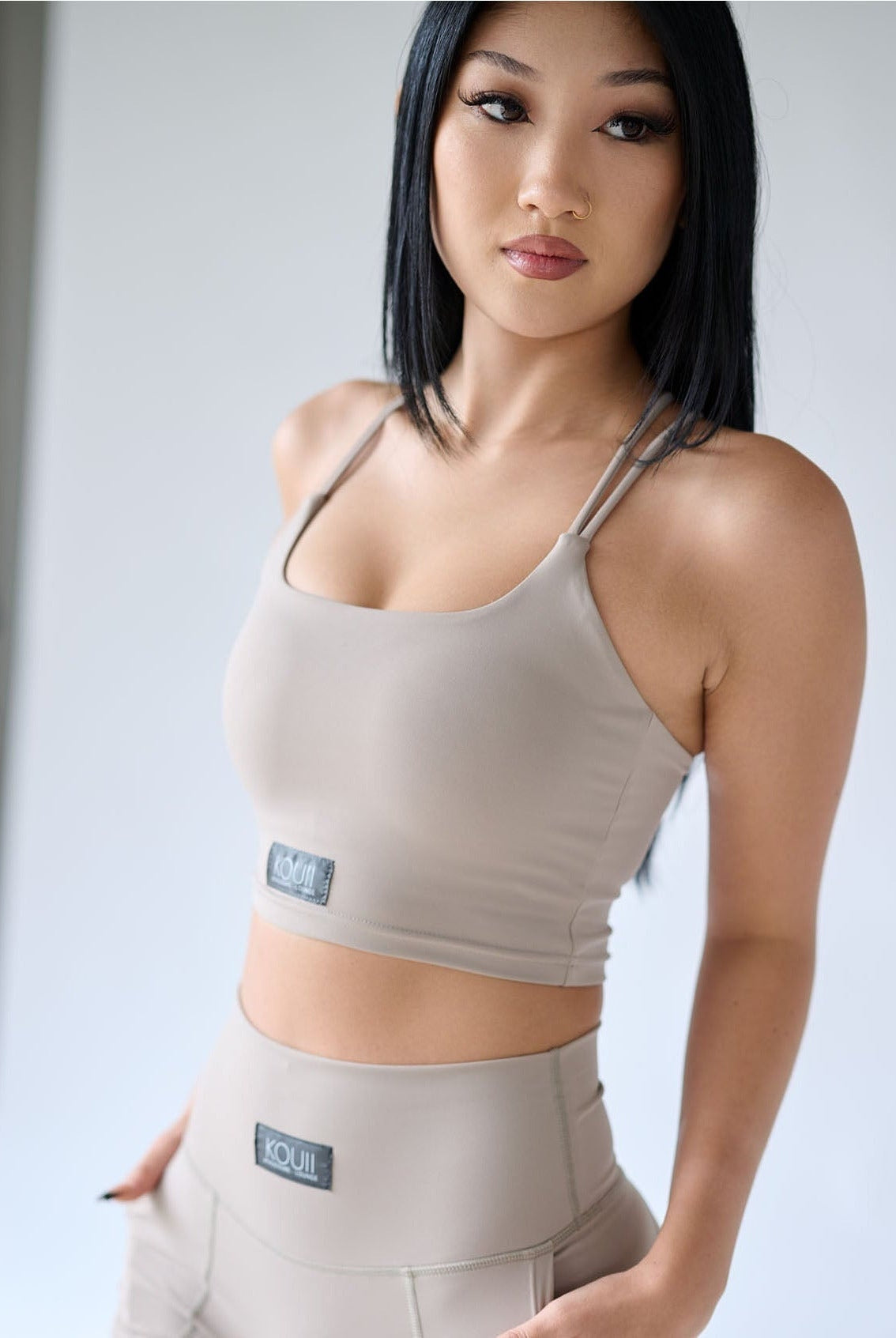 La' Vea Satíq Bra - KOUII