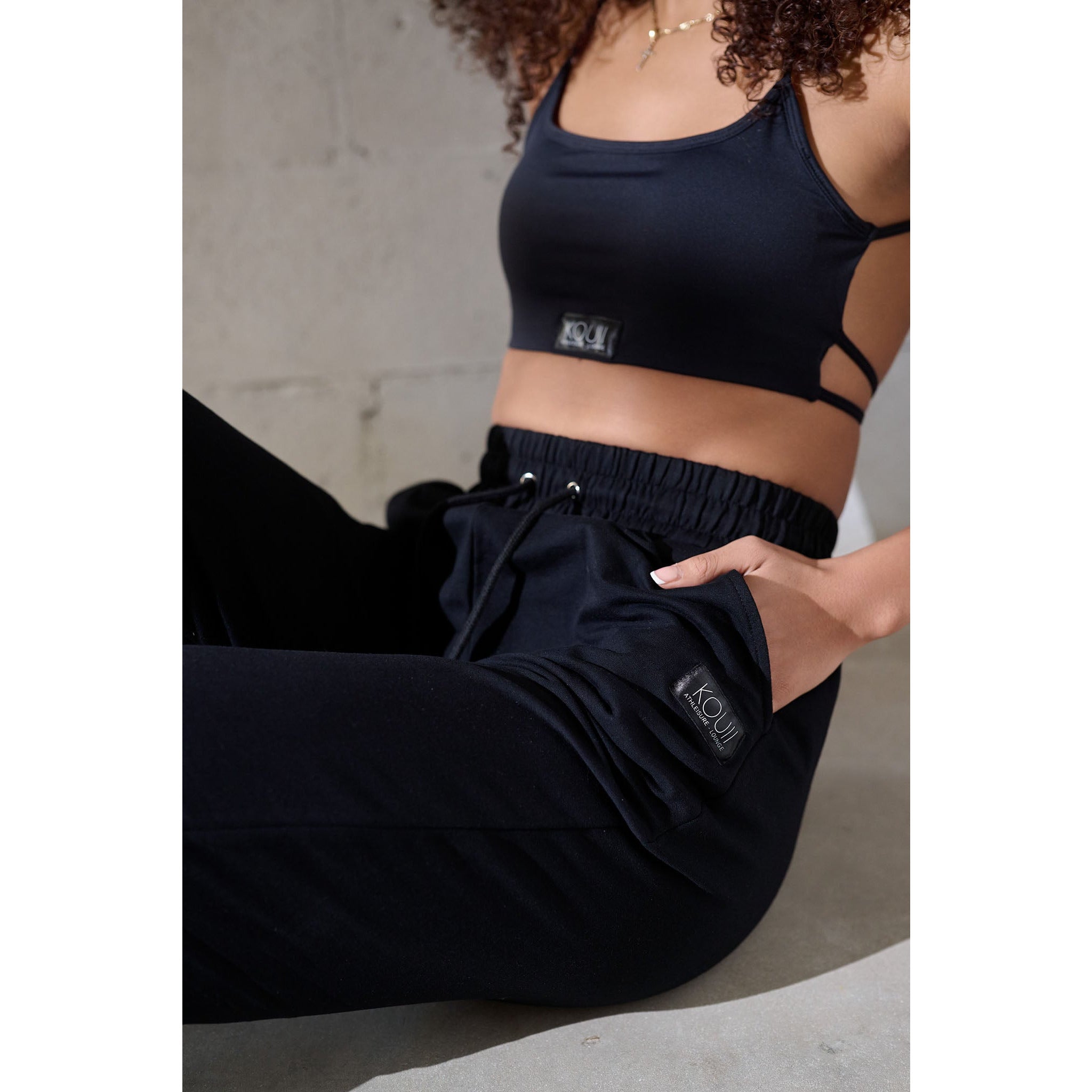 Nocmuena Reā Joggers - KOUII