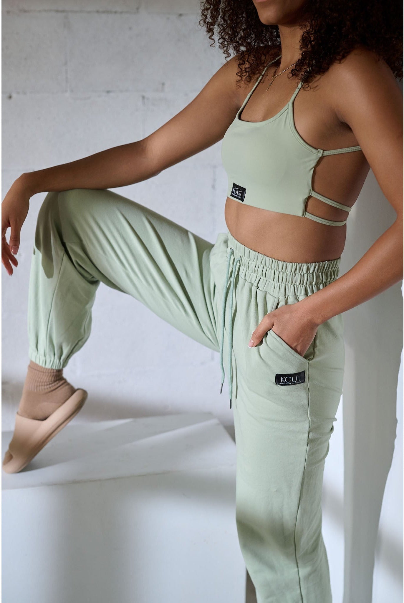 Puesa Lí Reā Joggers - KOUII