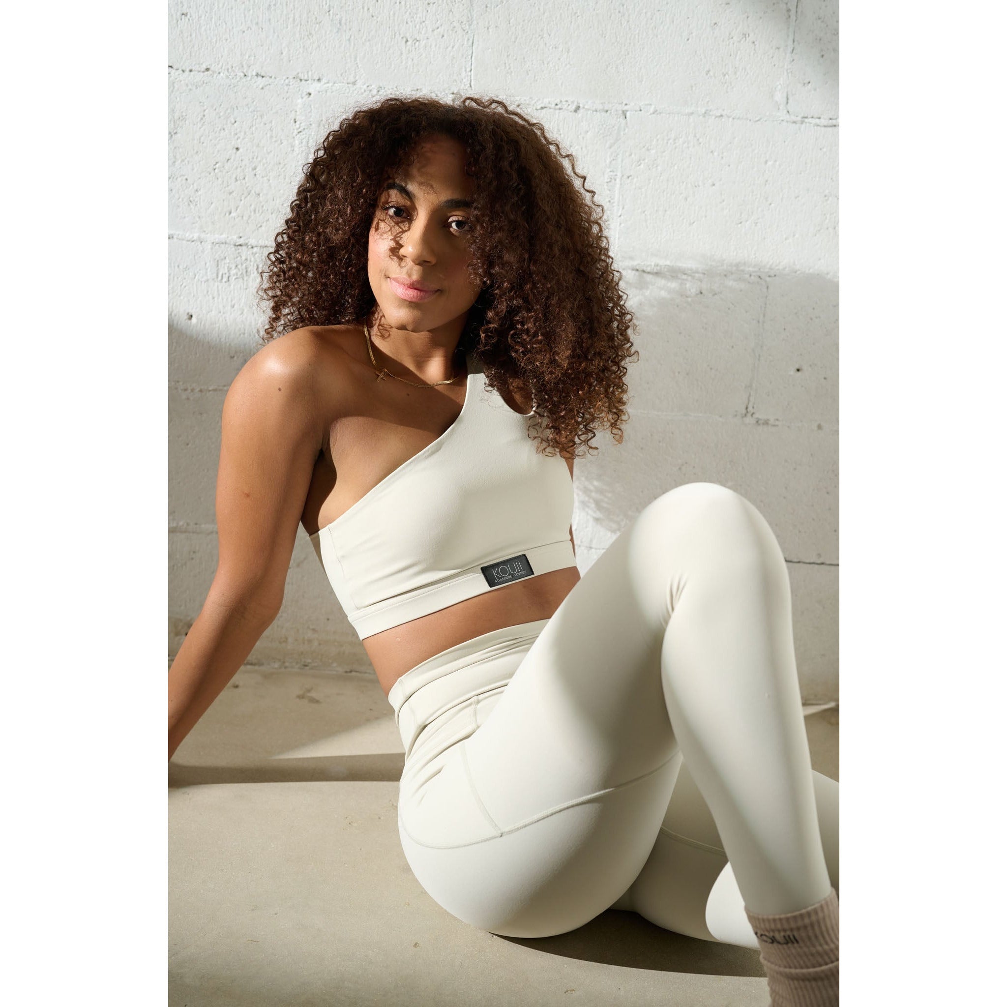 Qaceū Satiq Leggings - KOUII